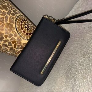 Steve Madden Black and Gold Wristlet Clutch